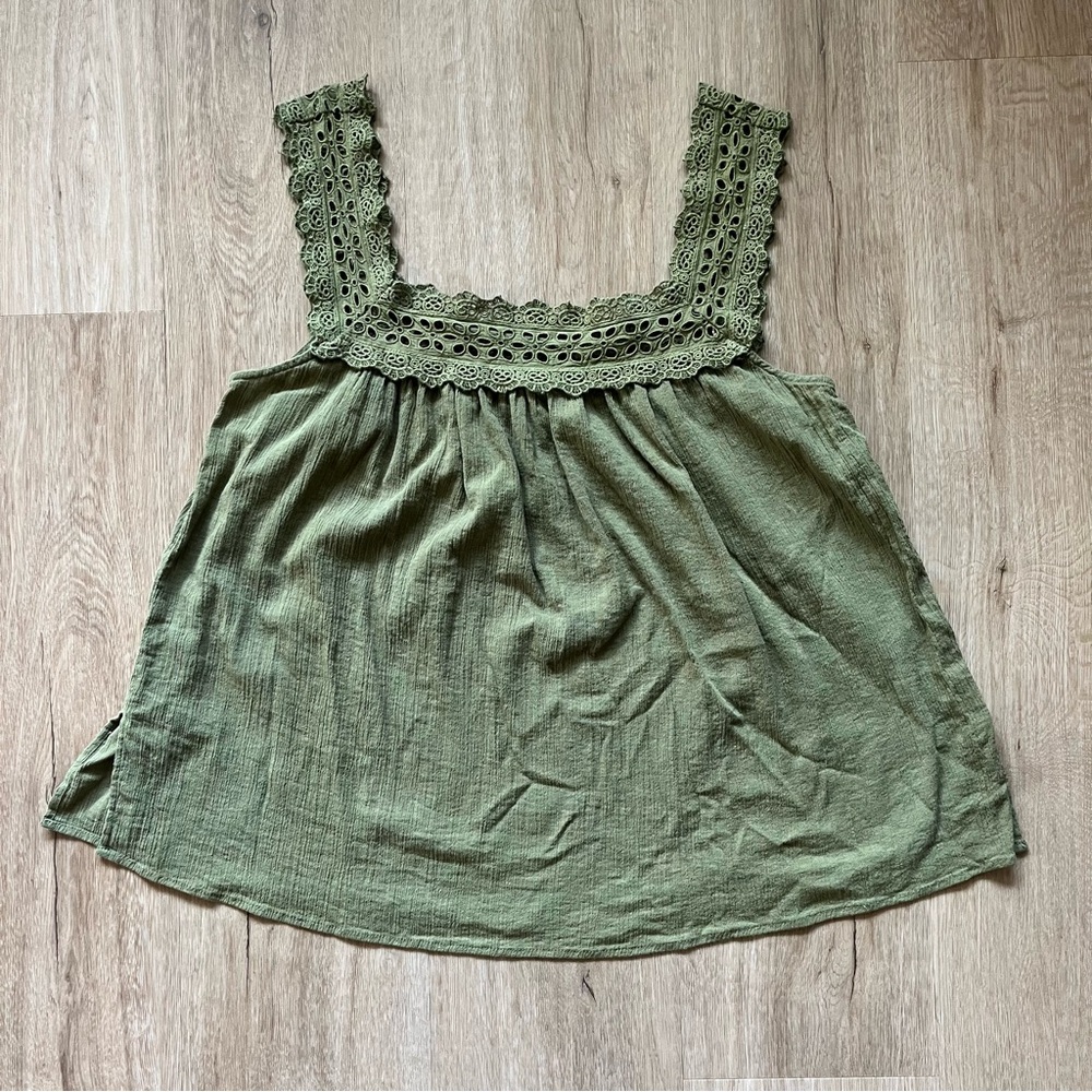 Loft green tank size large